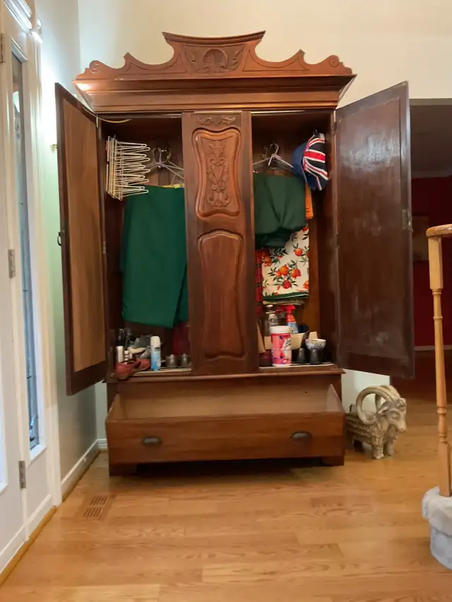Antique Mahogany Armoire63234577607683121