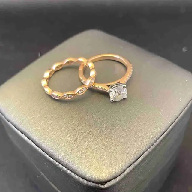 Engagement & Wedding Ring Set – 18K Gold – $12,500 Appraisal63860082180353120