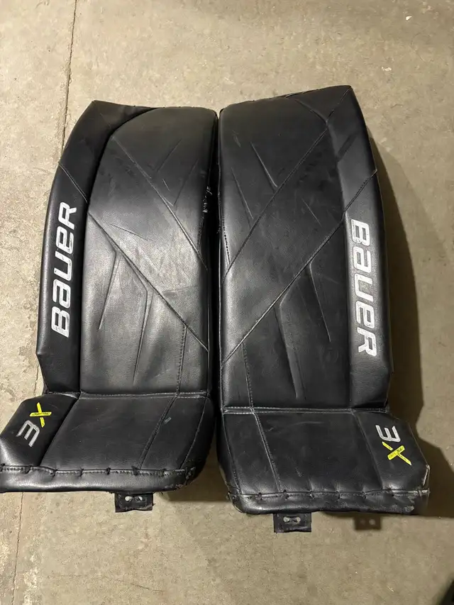 Goalie pads in Hockey in Edmonton - Image 2