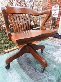 antique / vintage  krug oak swivel office chair
