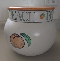 Vintage RareThe Great Wall Peach Ceramic Pot/ Flower Pot Planter