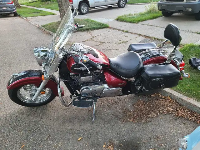 2007 Suzuki Boulevard C50T in Street, Cruisers & Choppers in Edmonton - Image 3