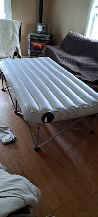 Collapsible Cot