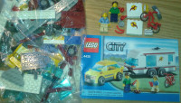 Lego City 4435 Car and Caravan, 100% complet avec instructions