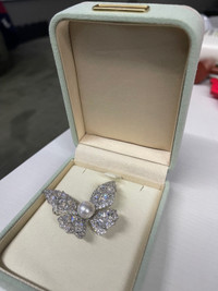 Butterfly Faux Pearl Brooch with Jewelry Box