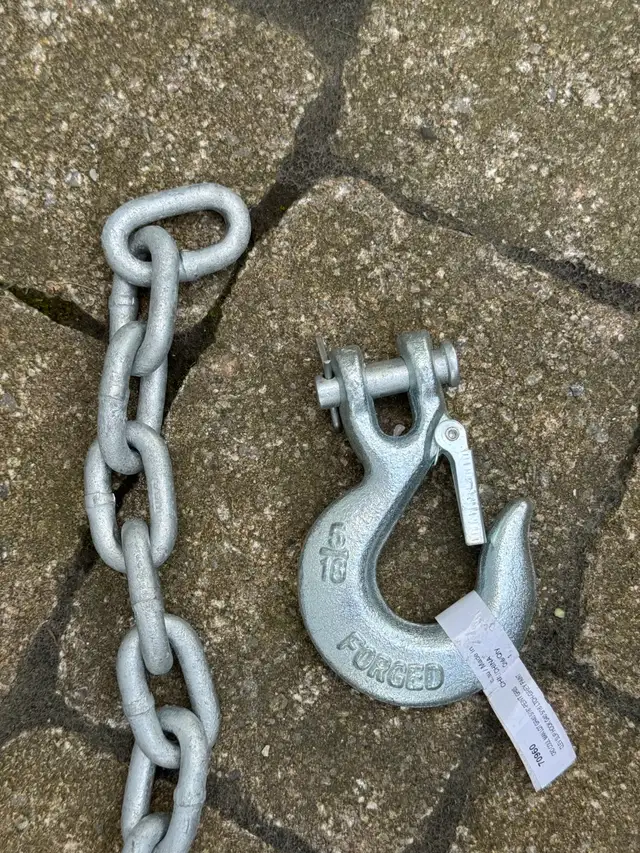 HI-Test Galvanized Chain with Slip Hook Clevis in Other in Ottawa - Image 2