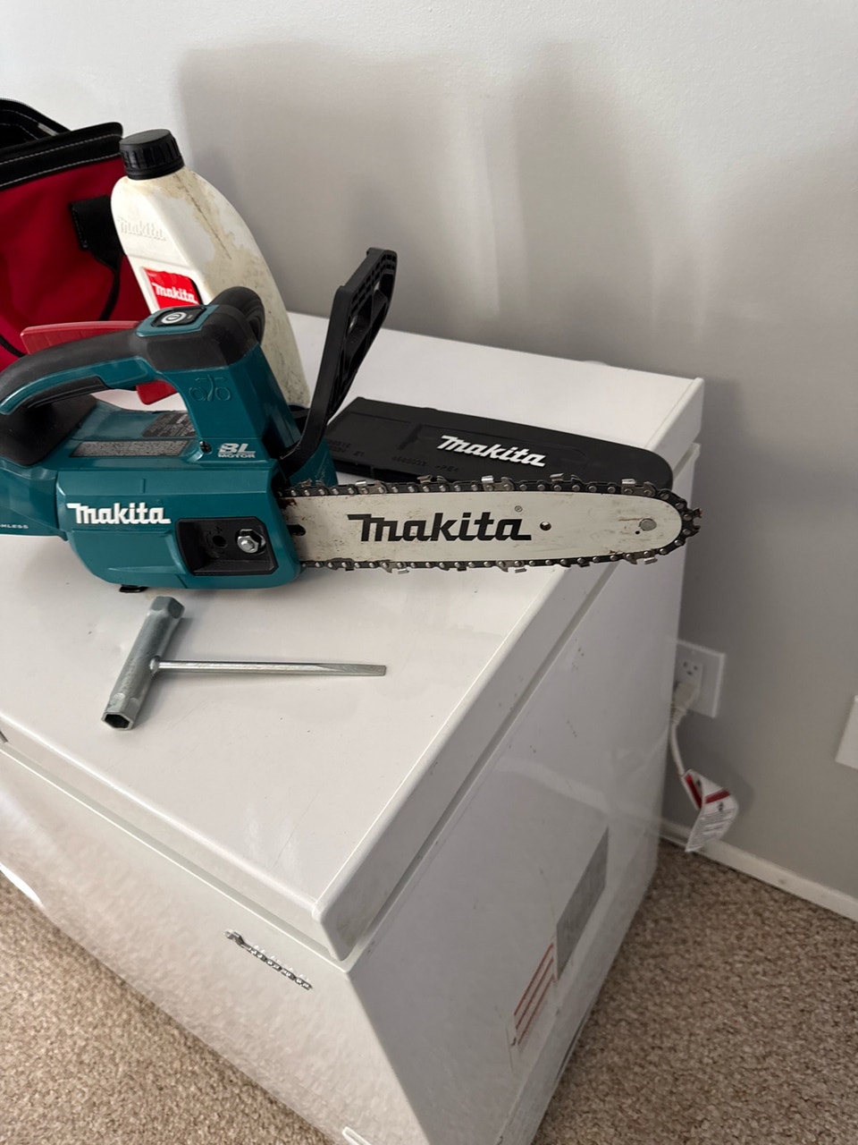 Makita Chainsaw | Power Tools | Red Deer | Free local classifieds - Kijiji