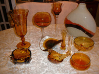 Magnifiques pièces de collection, vases, bols, cygne verre ambre