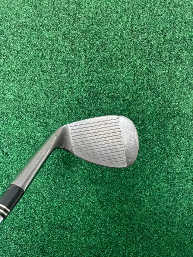 Taylormade 56 Degree Wedge in Golf in Ottawa - Image 4