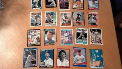 Lot 20 cartes de baseball différentes Robin Yount (241121-3874), View more