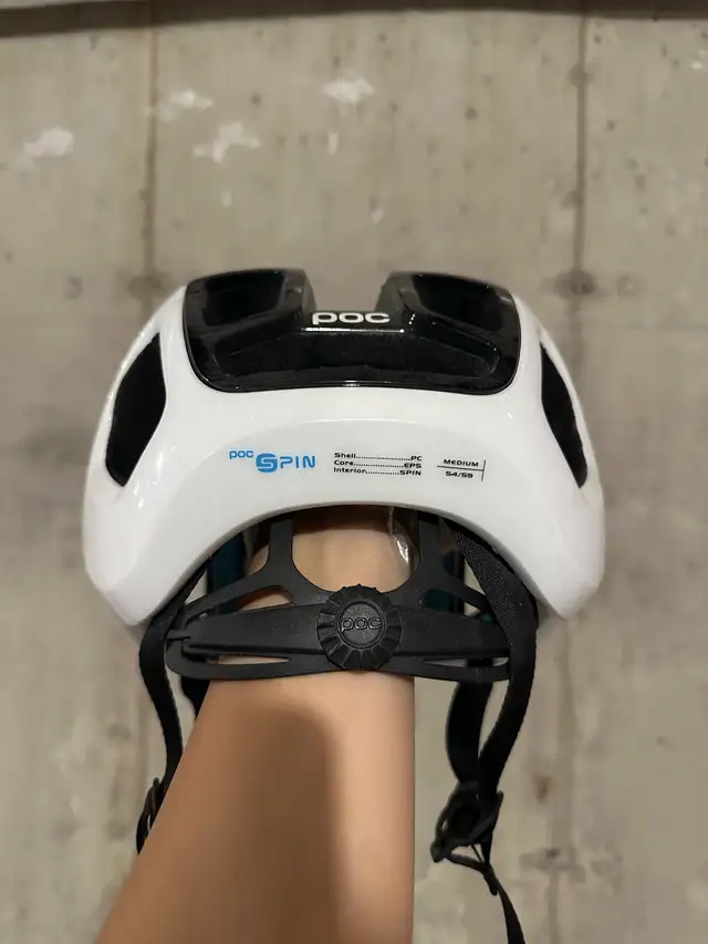 POC Ventral Air Helmet - Medium - Excellent Condition in Other in Markham / York Region - Image 6