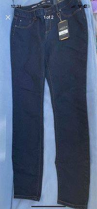 RW&Co. Stretchy jeans.