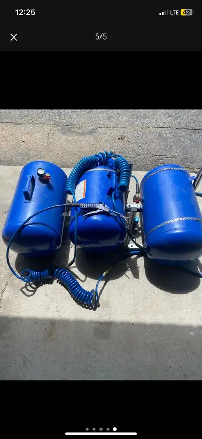 I have 3 compess air holding tanks for sale it comes with all the hook ups . All 3 for $100 if inter...
