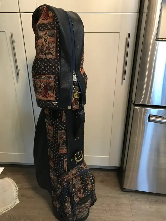 Golf Caddy bag with 13 golf clubs in Golf in Richmond - Image 8