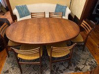 PENDING Teak vintage Danish table and 6 chairs