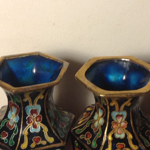 Antiques Pair Cloisonne Vases Hexagonal Decoration in Arts & Collectibles in Vancouver - Image 4