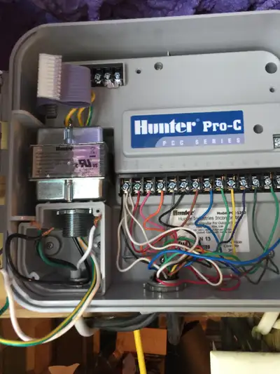 Systeme d'arrosage Hunter Pro-C 12 stations, View more