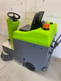 Brand New Ride-on Sweeper
