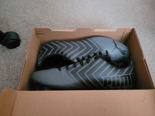 Outdoor Soccer Cleats/Boots -  (Size 10) in Soccer in Edmonton - Image 2