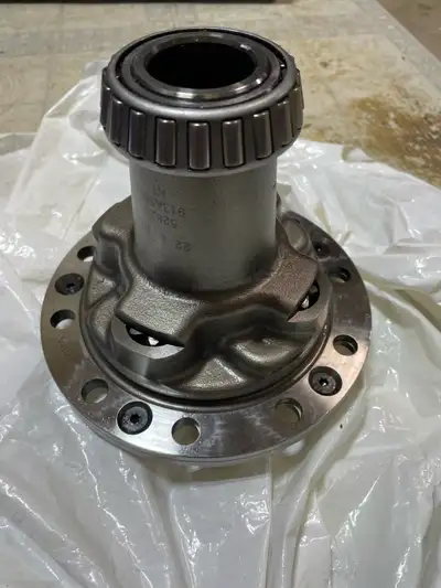 Just like new and never used. Came out of a Moser 9” and replaced by a spool as the car was designed...