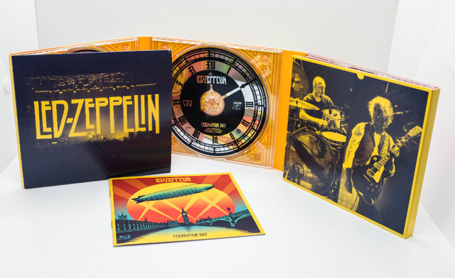 LED ZEPPELIN Celebration Day DVD BluRay 2 CDs + Guitar World mag in CDs, DVDs & Blu-ray in Burnaby/New Westminster - Image 4