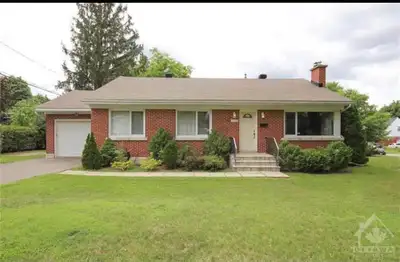 **Bright 3-Bedroom Basement Unit for Rent – Alta Vista, Ottawa** Spacious and well-maintained **3-be...
