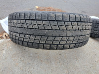 4 pneus d'hiver 235 65 17 Dunlopp Wintermaxx