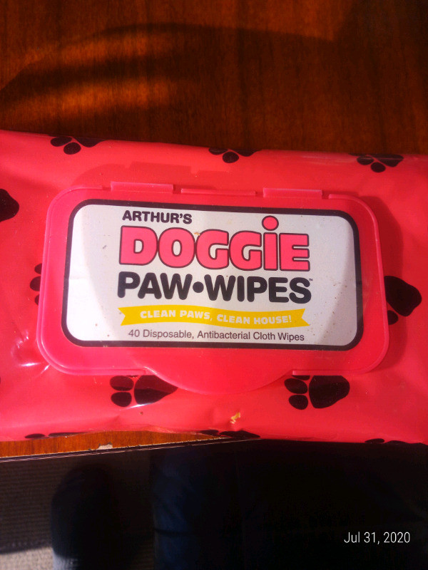 Doggy wipes towelettes in Accessories in St. Catharines
