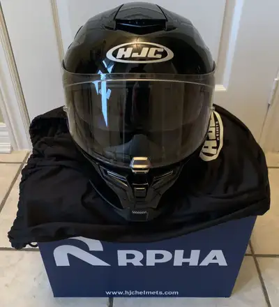 1 - HJC RPHA 70 ST Like New size Medium In gloss black with PinLock & Sunshade . Asking $ 225 or rea...
