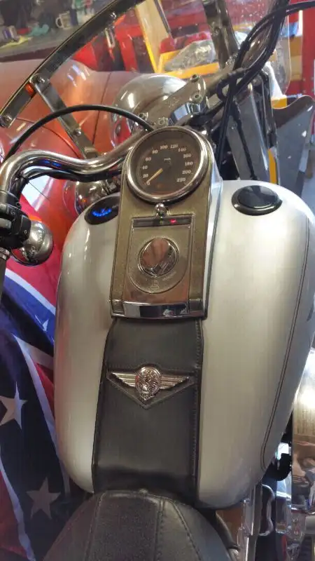 2001 HARLEY DAVIDSON FAT BOY only 2,988. kms. TRADES? in Street, Cruisers & Choppers in Red Deer - Image 5
