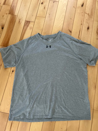 Under Armour size XL loose fit