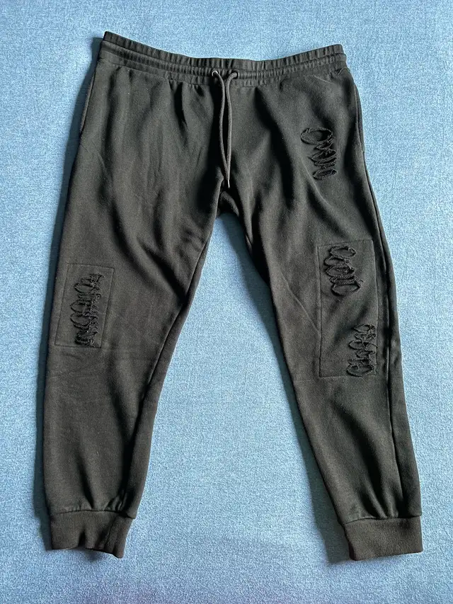 Amnesia Men’s Weathered Slim Fit Joggers