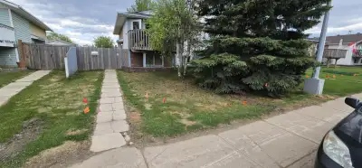 Pet Friendly Duplex in Thickwood