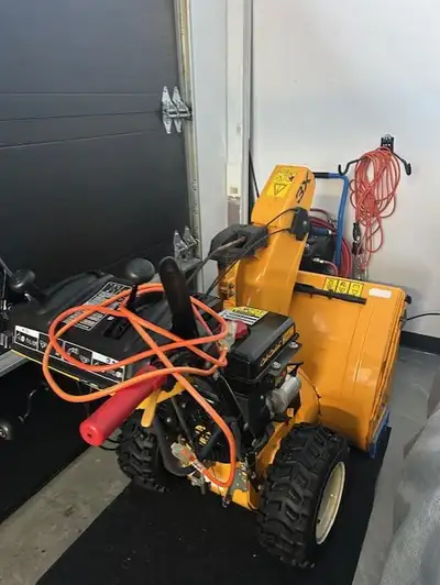 Souffleuse Cub Cadet 28'', View more