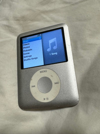 Silver 4gb iPod nano 