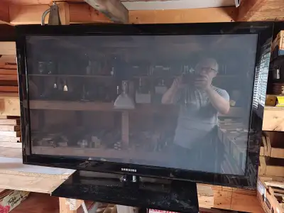 Samsung 42" TV, View more