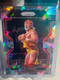 2022 WWE Panini Prizm Hulk Hogan #195 Cracked Ice Prizm
