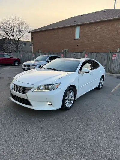 **Dealership sale** All Brands Auto Sales presents: 2015 Lexus ES300H (Hybrid) Title: REBUILT Mileag...
