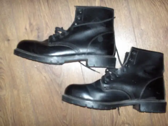 Men's Size 10 Steel Toe Leather Boots63295983556097121