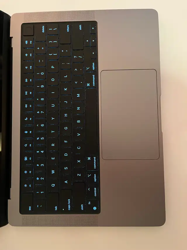 MacBook Pro 14