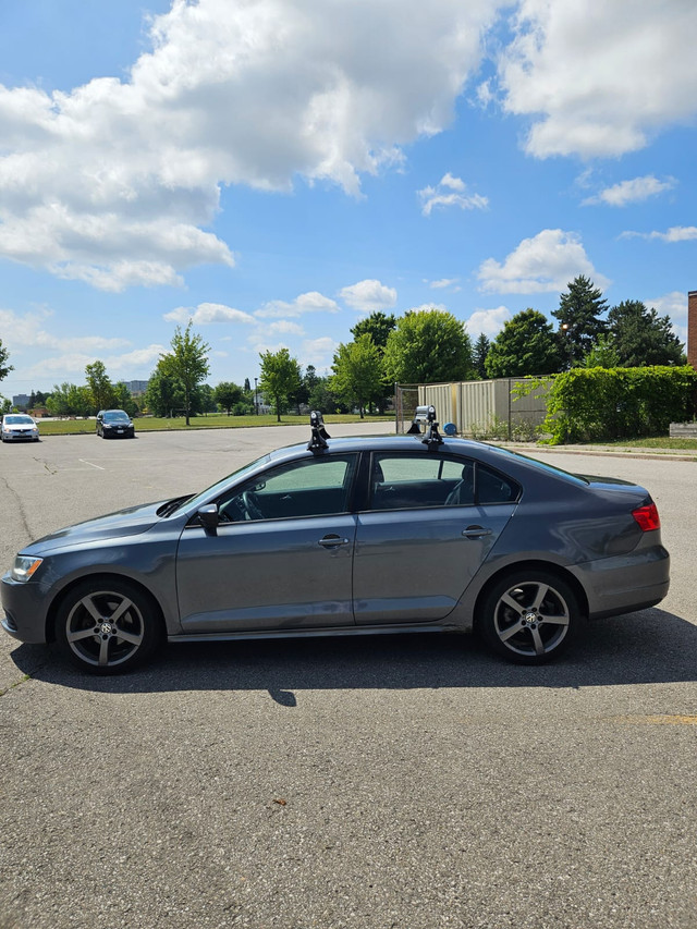 2012 Volkswagen Jetta Trendline in Cars & Trucks in City of Toronto - Image 2