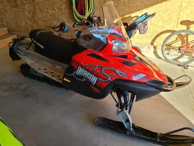 2008 Polaris Dragon 700 121 track I bought this sled in May this year as a 2 sled deal with the unce...