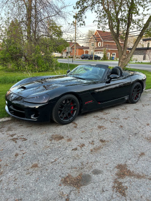 2004 Dodge Viper SRT-10