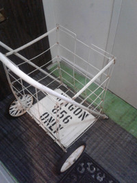 METAL DOLLY AND TROLLEY