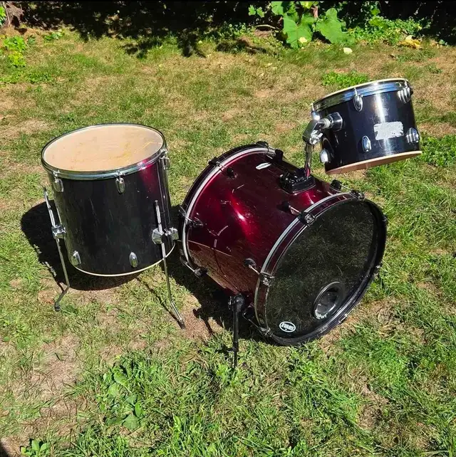 Drum Kit441533585299220480