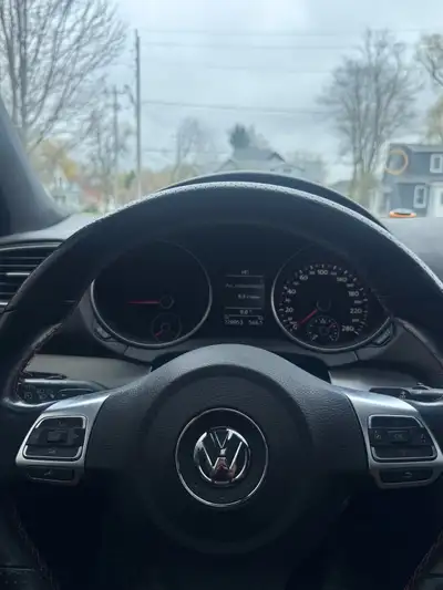 Mk6 gti for sale Bought it from vw dealership Car has been meticulously maintained Always filled 91...