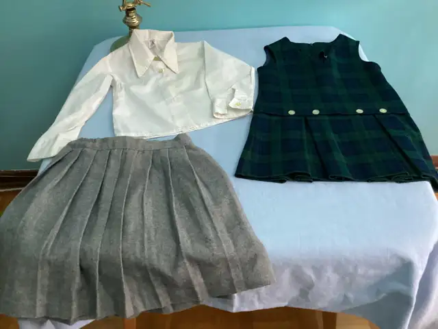 Vêtements d'enfants VINTAGE les années 1975 in Kids & Youth in Laval / North Shore - Image 6