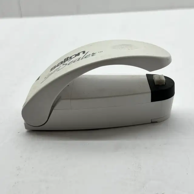 Salton Smart Sealer for plastic in Vacuums in Winnipeg - Image 3