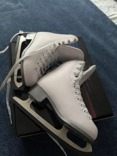 ⛸️ Kids Figure Skates – Size 1 (Cameo by Jackson), View more