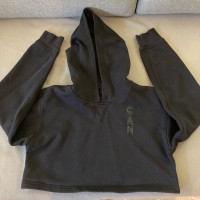 Women's cropped black hoodie (Lululemon, size M)